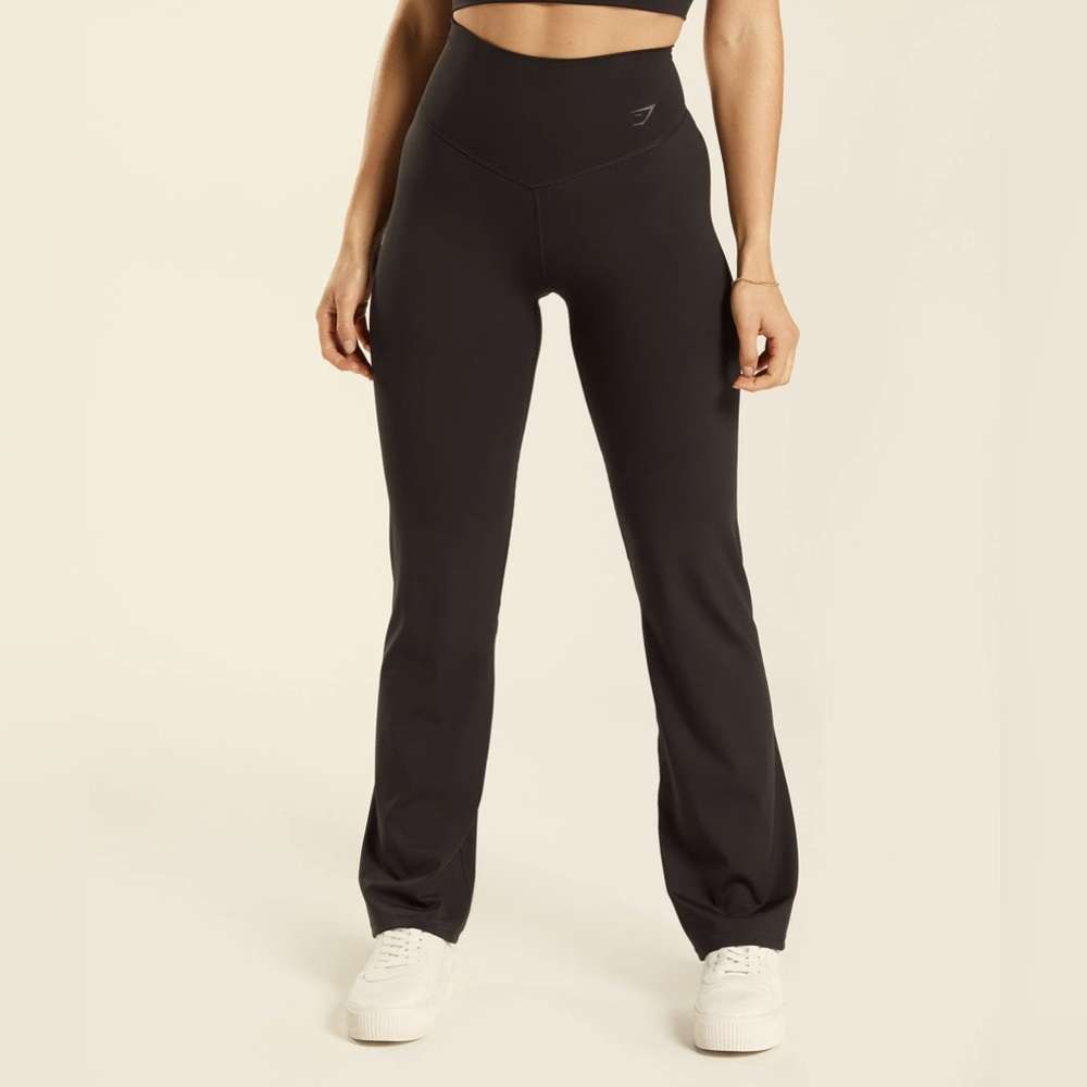 Gymshark Elevate High-waisted Flared Pants Solid Black Sz XS